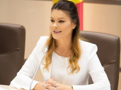 Русский и гагаузский языки в больницах возмутили Алину Зотю