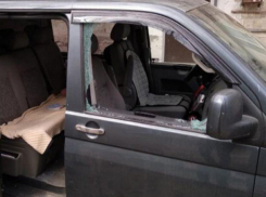 Дерзкие воры ограбили автомобиль прямо в центре Кишинёва, хозяин в отчаянии и просит вернуть рюкзак