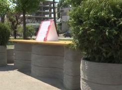 Началась установка 3D-скамеек в Кишинёве