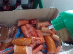 Тонны опасных продуктов обнаружили в столичных магазинах