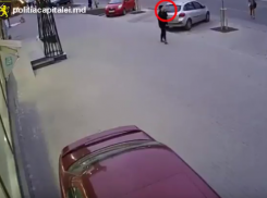 В столице по горячим следам задержали двух карманников, орудовавших в общественном транспорте 