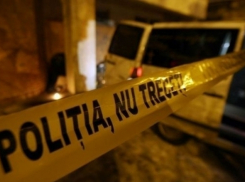 Подробности о найденном трупе в Единцах: мужчина работал на заправке и был зарезан 