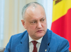 Додон посоветовал ПДС и Санду слезть с баррикад