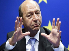 Басэску подготовил для внесения в парламент законопроект об объединении Румынии с Молдовой 