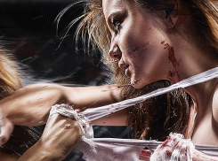 Кровавые бои без правил из-за смартфона устроили на глазах детей две сестры в Кишиневе 