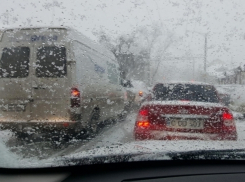 Несколько улиц в столице перекрыли из-за обильных осадков 