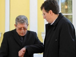 Киртоакэ назвал циничным проведение референдума по его отставке в день рождения Гимпу