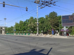 Кишиневцы делятся в соцсетях фотографиями пустого города