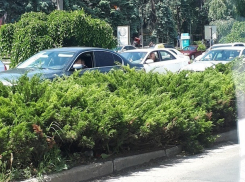 Огромная пробка образовалась на самом оживленном бульваре Кишинева