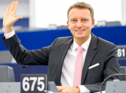 Евросоюз решил заблокировать обещанные Молдове 100 миллионов евро из-за коррупции