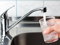 Румынскую воду будут пить в некоторых районах Молдовы 