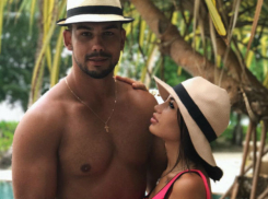 Полуобнаженным любовником и обручальным кольцом секс-бомба «Дома-2» из Молдовы взбудоражила поклонников 