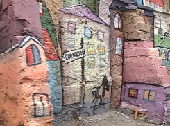 Удивительный город за четыре месяца нарисовали студенты на заброшенном здании в Кишиневе 