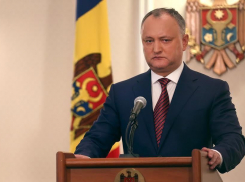 Ультиматум Додона Плахотнюку: президент вышел с инициативой перехода к смешанной избирательной системе 