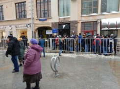 Молдаване берут штурмом избирательные участки в Москве