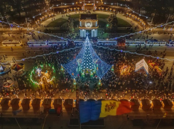 Центр Кишинева перекрыт из-за подготовки к запуску новогодних огней