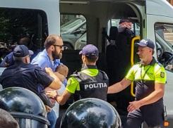 Полиция Кишинёва расследует инциденты, произошедшие во время массовых маршей 15 июня