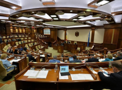 Проект социалистов о переходе к смешанной избирательной системе принят в первом чтении голосами 74 депутатов  