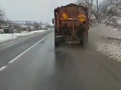 Снегоуборочная машина устроила беспредел в  Теленештском районе