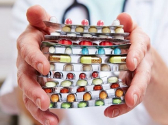 Врачи в частных клиниках теперь тоже смогут назначать компенсируемые лекарства 