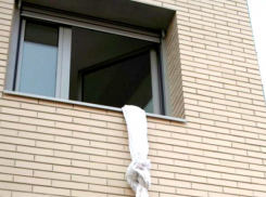 Девочка попыталась спуститься на простыне с 4-го этажа в Бендерах и попала в реанимацию