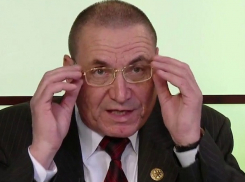 Шаповалов: Электорат Усатого не отдаст свои голоса Санду – у Додона электоральная база шире