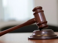 Зарезала сожителя после того, как он решил проверить ее SMS