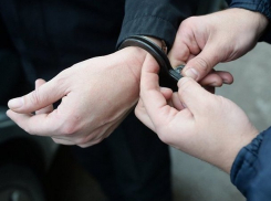 Торговец людьми отдал жителю Кишинева 5000 евро для подкупа судьи