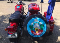 В Каушанах появился пожарный ретро-мотоцикл, с любовью восстановленный местными умельцами