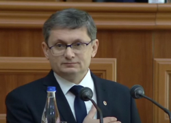 «Чтобы работали преданно»: Гросу поддержал повышение зарплат министров на восемь тыс. леев