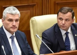 Нэстасе рвется к победе на выборах, чтобы сделать Слусаря премьером