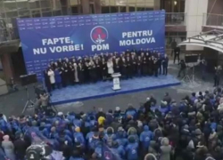 Павел Филип пообещал хорошие зарплаты учителям при «правильном» голосовании на выборах