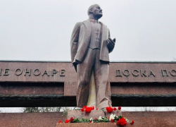 Декоммунизация спустя 35 лет: В Молдове спорят о будущем советских памятников 