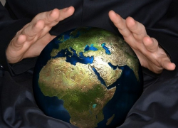 Уроженка Приднестровья обратилась за помощью к ясновидящему и "попала" на деньги