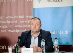 Русская речь в парламенте сильно возмутила депутата ДПМ