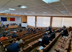 Муниципалитет получит около 26 млн леев от продажи выставленных на аукцион участков 