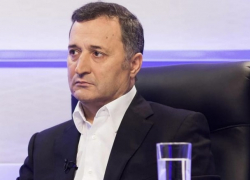 Филат резко ответил Речану: “Посредники решат все за тебя!”