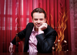 Слишком русский театр? Константина Харета отстранили от должности 