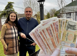 Ренато Усатый получил крупное пожертвование от Нины Крецу - родственницы известного шоумена