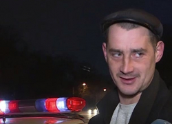 Улыбчивый бандит на ходу придумал легенду, оправдывая издевательство над автомобилем в Кишиневе