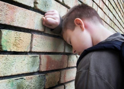 Подросток был найден повешенным в своем доме в Унгенском районе