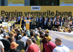 Депутаты PAS поколесили на народные деньги по миру