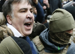 Саакашвили опубликовал видео издевательств над ним людьми в масках