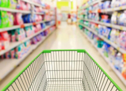 Более 40% доходов тратит на еду и напитки среднестатистический житель Молдовы