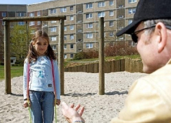 Волна сексуального насилия над девочками прокатилась по уезду 