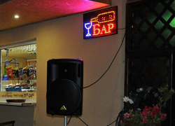 Зверское избиение мужчины у бара в Дубоссарах совершили разъяренные супруги