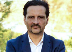 Захотел стать президентом, но не насобирал подписей даже для регистрации