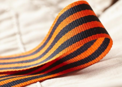 Молдавских водителей наказывают за Георгиевскую ленточку на Украине