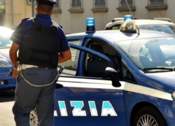 Защищавшая мать молдаванка изрезала ее сожителя в Италии