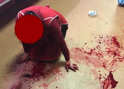 Кровавое нападение на магазин в Киеве: бандит жестоко изрезал женщину